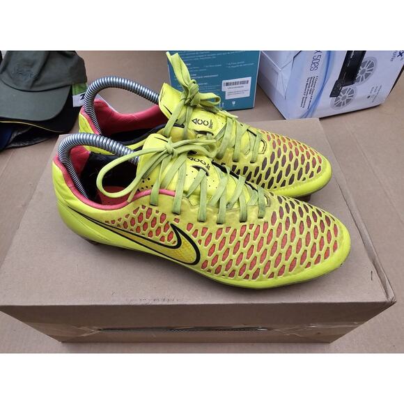 Nike Mens US 7 Magista Opus FG Men's Soccer Shoes- 649230